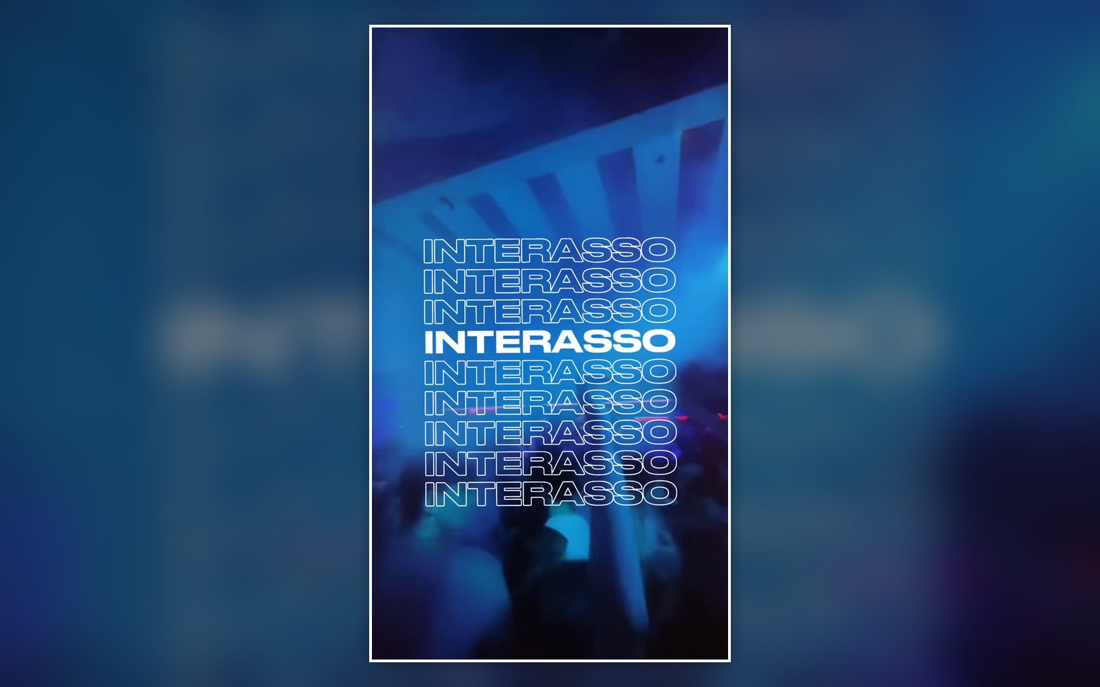 Image bleutée d’une soirée étudiante avec le mot Interasso répété au centre.